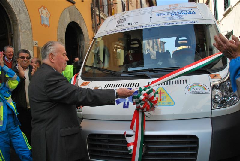 Inaugurazione-Pulmino-Attrezzato-ACG-Italia-2012-